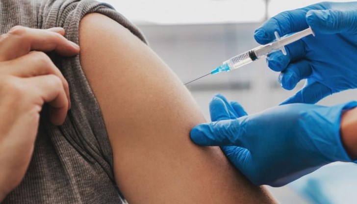 Три „зелени коридора“ за имунизация срещу Covid-19 ще работят през следващата седмица в Русенско