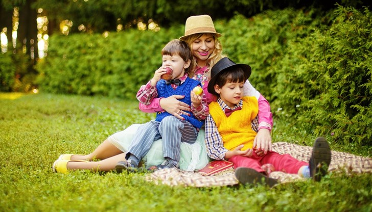 В нашата култура е заложено наследниците да бъдат дундуркани, докато мама и тати са на крака и с всичкия си