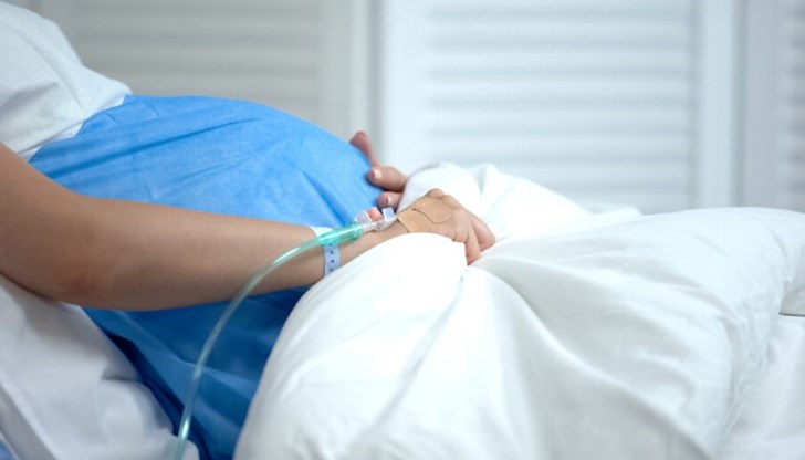 Рискът от преждевременно раждане и мъртвородено бебе е два-три пъти по-голям, предупреждава акушер-гинеколог