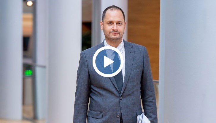 Виждат в нея по-скоро бреме и рискове, а не възможности - икономически, туристически и транспортни, заяви евродепутатът