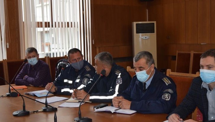 С камера за скорост и "легнали полицаи" спират катастрофите в селото