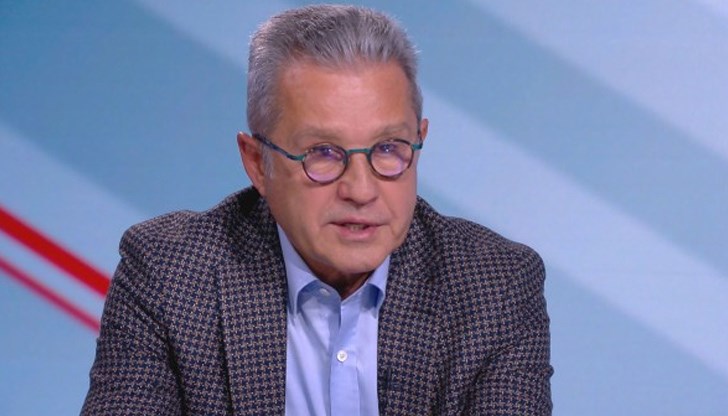 „Иво Прокопиев ме изпъди от СДС и аз сам отидох в ДПС. Доган ме покани“, допълни Цонев