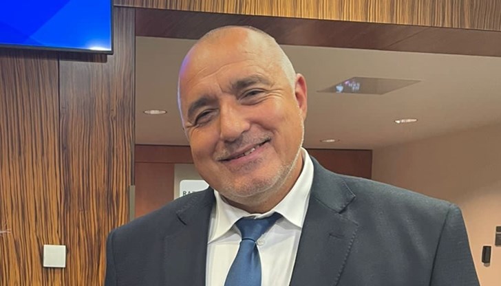 Бойко Борисов: В момента в България всеки е оставен сам на себе си и на божията съдба. Държава няма Бойко Борисов: В момента в България всеки е оставен сам на себе си и на божията съдба. Държава няма