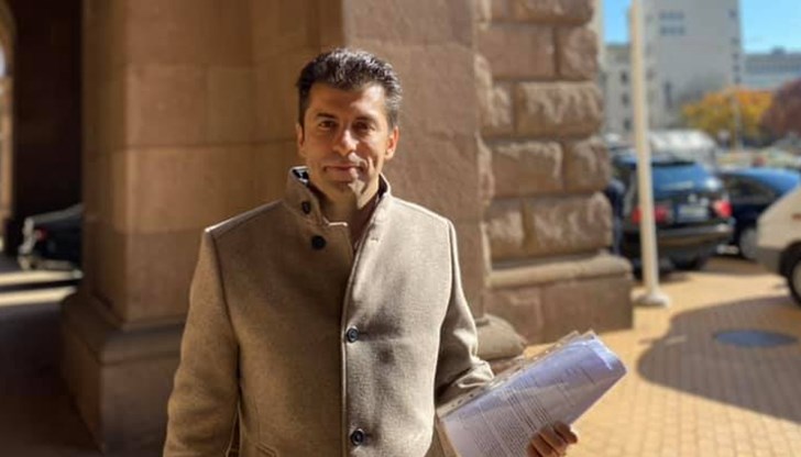 8 милиарда лева са крадат, трябва да преструктурираме БЕХ и НЕК 8 милиарда лева са крадат, трябва да преструктурираме БЕХ и НЕК