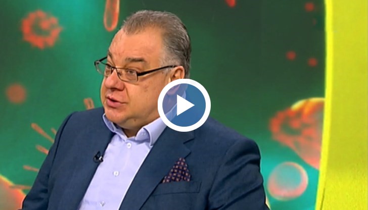 Доказа се, че ваксината е сигурна и няма странични ефекти, коментира лекарят