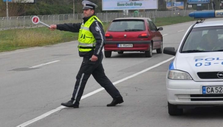Полицаите спрели за рутинна проверка автомобила на младежа, но междувременно намерили и дрогата Полицаите спрели за рутинна проверка автомобила на младежа, но междувременно намерили и дрогата