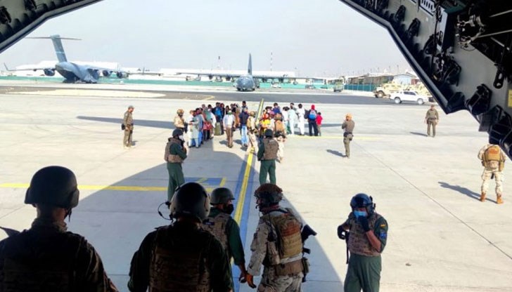 В момента той се намира на сигурно място на път за България В момента той се намира на сигурно място на път за България