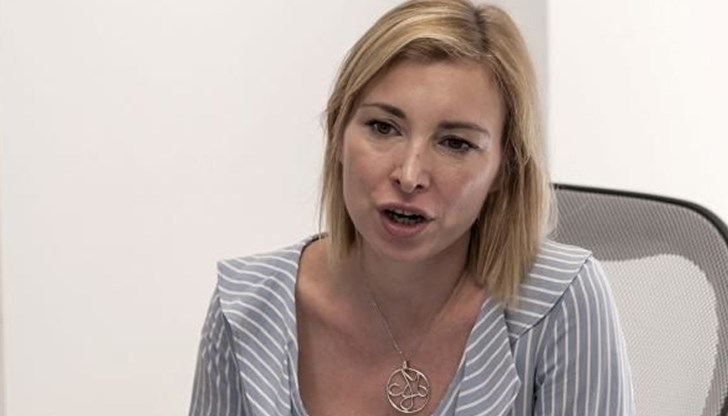 Г-жа Мусолини, която ще изкара втория си мандат като градски съветник, настоя, че фамилията ѝ няма нищо общо с популярността ѝ Г-жа Мусолини, която ще изкара втория си мандат като градски съветник, настоя, че фамилията ѝ няма нищо общо с популярността ѝ