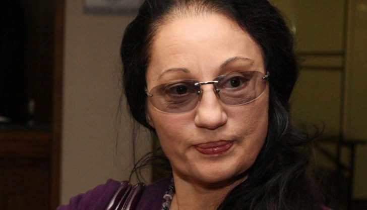 Е, да, друго си е например посланието, че " политиката е лайно в целофан", с което Бойко стана премиер с изгледи за пожизнен мандат.