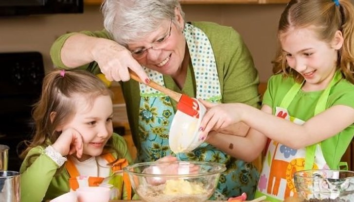 В повечето случаи в днешно време хората закусват сандвич, кафе и в най-добрия случай - препечена филийка. Почти всички забравихме невероятните вкусотийки, които нашите баби и майки ни правеха, когато бяхме малки В повечето случаи в днешно време хората закусват сандвич, кафе и в най-добрия случай - препечена филийка. Почти всички забравихме невероятните вкусотийки, които нашите баби и майки ни правеха, когато бяхме малки