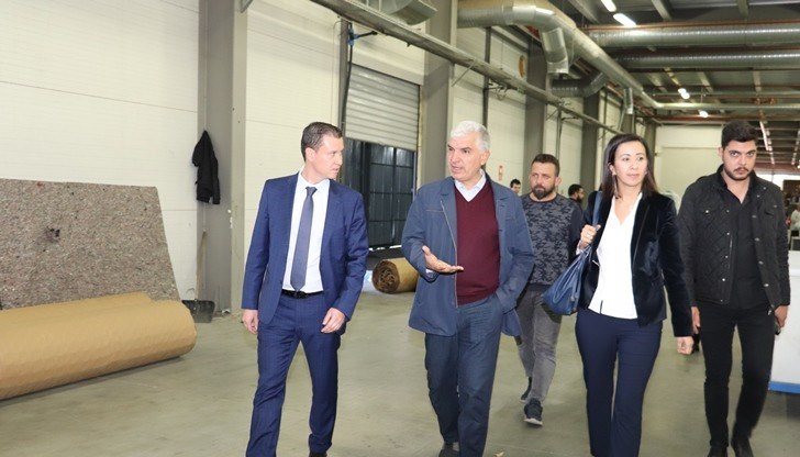 Заместник-областният управител посети една от водещите фирми в страната за производство на матрици – БРН, която се намира в Русе