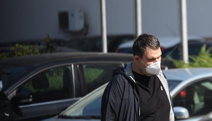 Пеевски е човек с голямо сърце, това е нашият Делян, заяви Гюнай Далаоолу Пеевски е човек с голямо сърце, това е нашият Делян, заяви Гюнай Далаоолу