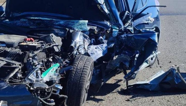 73-годишен джигит се забива в задницата на товарния автомобил