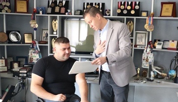 Ружди продължава да тренира активно, като в дома си има обособена фитнес зала