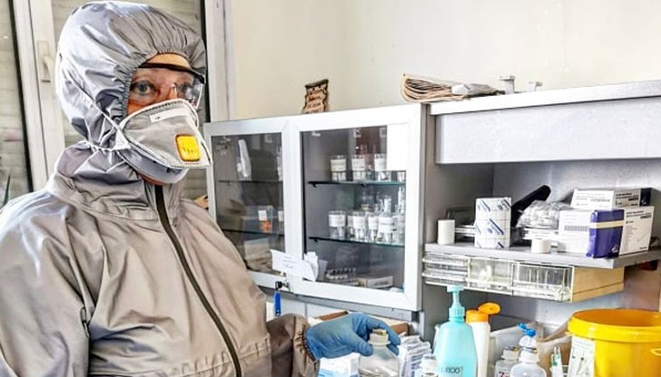 В момента в София са свободни 45 интензивни легла, но част от тях се намират в специализираните акушеро-гинекологични болници и са за бременни родилки с COVID-19