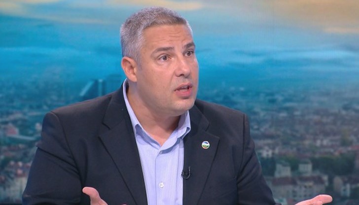 Методи Лалов поиска оставките на съпредседателя Христо Иванов, както и на Ивайло Мирчев и Антоанета Цонева, които са в ръководството на "Да, България" Методи Лалов поиска оставките на съпредседателя Христо Иванов, както и на Ивайло Мирчев и Антоанета Цонева, които са в ръководството на "Да, България"