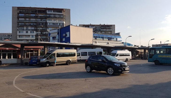 Община Русе сключи 5 нови договора, след като фирма „Евробус“ отказа да извършва превоза поради загубата на лиценз