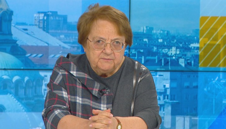 Темата коментира вирусолога проф. Радка Аргирова