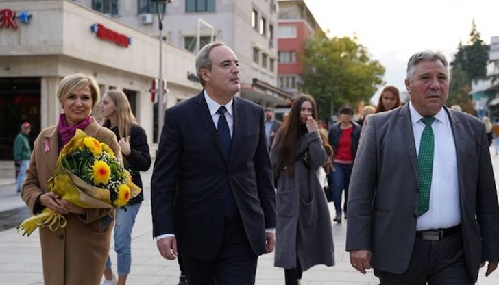 Кандидатът за президент предлага да се прилагат технологии, които да спомогнат за прехода Кандидатът за президент предлага да се прилагат технологии, които да спомогнат за прехода