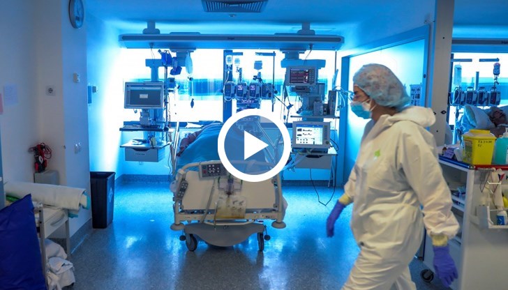 "Така както работим, така и тихо умираме. Миналата седмица изпратих моя приятелка. Ние сме общопрактикуващи лекари, топим се. Пациентите обаче са същите и някой трябва да ги поеме"