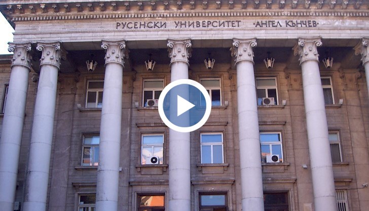 От Националното представителство на студентските съвети дори са изпратили писмо до министъра на образованието проф. Николай Денков, в което настояват да се обмисли намаляване на таксите, ако се премине отново на онлайн обучение