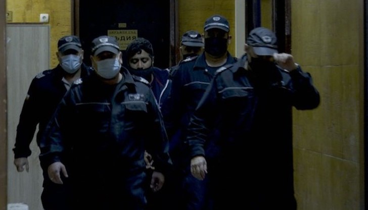 Ахмед Ариф избяга след пътния инцидент, заловиха го ученици Ахмед Ариф избяга след пътния инцидент, заловиха го ученици