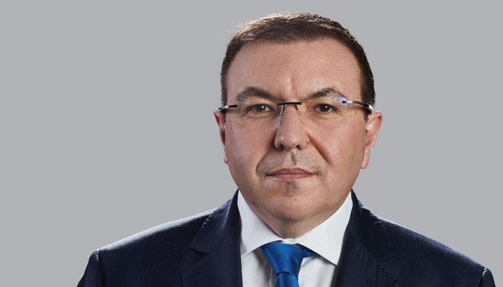 Това правителство ни лишава от изконното ни конституционно право - достъп до здравеопазване