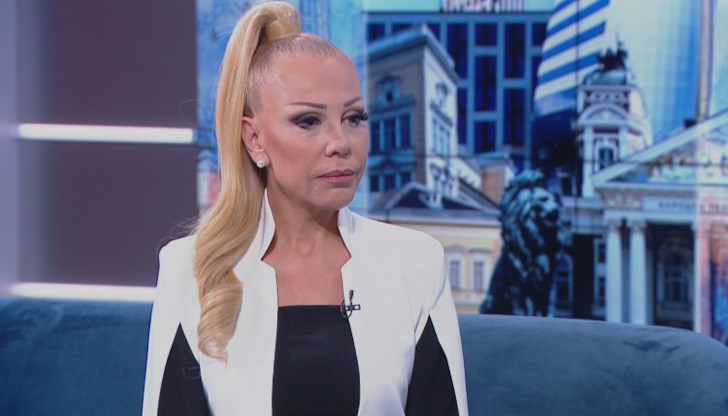 По думите ѝ тя е изборът на народа По думите ѝ тя е изборът на народа