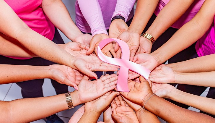 Поводът е Международният ден за борба с рака на гърдата - 19 октомври