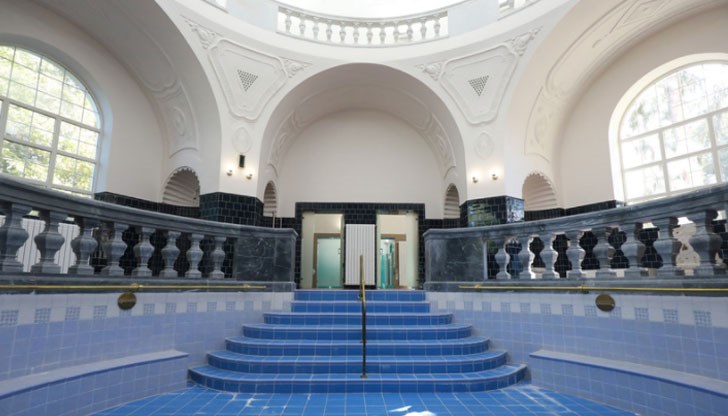 Средствата трябва да се вложат в строителството на басейни, озеленен покрив и други подобрения Средствата трябва да се вложат в строителството на басейни, озеленен покрив и други подобрения