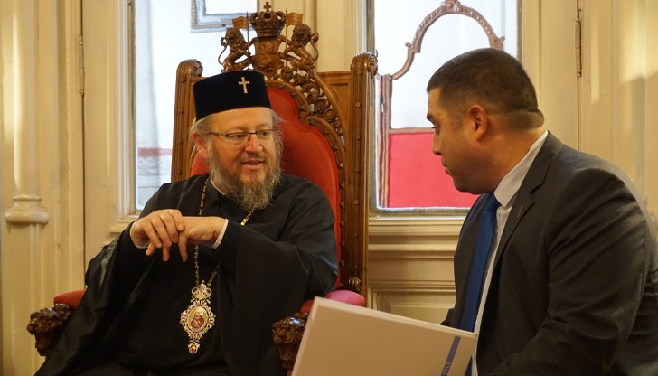 Председателят на Общинския съвет Иво Пазарджиев поздрави митрополит Наум