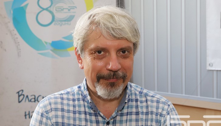 Нека да отбележа нещо - няма политика тук. Само числа без коментар, пише професорът във Фейсбук Нека да отбележа нещо - няма политика тук. Само числа без коментар, пише професорът във Фейсбук