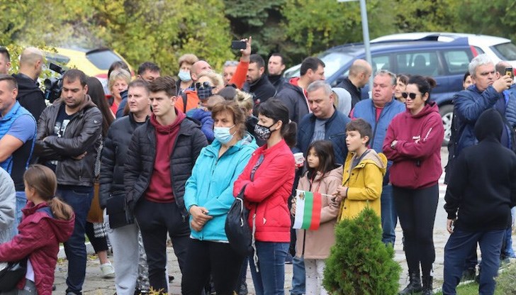 Процесът на производство е свързан с отделянето на обилно количество неприятна миризма Процесът на производство е свързан с отделянето на обилно количество неприятна миризма