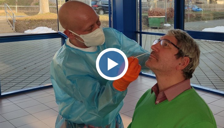 В една от болниците в София и днес част от служителите дойдоха по-рано за смяната им, тъй като нямат зелен сертификат