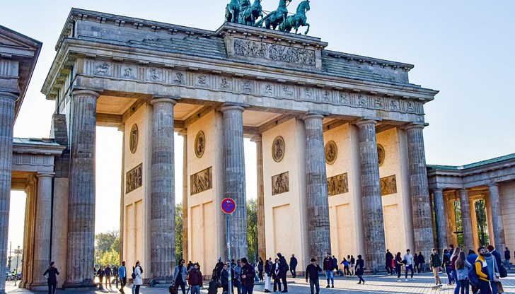 Възрастните искат по-високи пенсии, за което разчитат на бъдещото правителство Възрастните искат по-високи пенсии, за което разчитат на бъдещото правителство