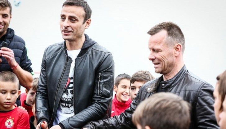 Все още в Търговския регистър не е заявено новото ръководство на българския футбол, което е странно, коментира Димитър Бербатов Все още в Търговския регистър не е заявено новото ръководство на българския футбол, което е странно, коментира Димитър Бербатов