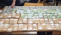 Контрабандна валута за рекордните 1,5 милиона лева задържаха на ГКПП "Лесово"