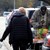 Гореща линия за възрастни или болни русенци за закупуване на храна и лекарства