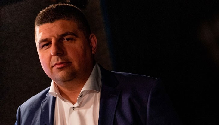 Според депутата от "Демократична България" не е важно дали коалицията ще има министри в новия кабинет