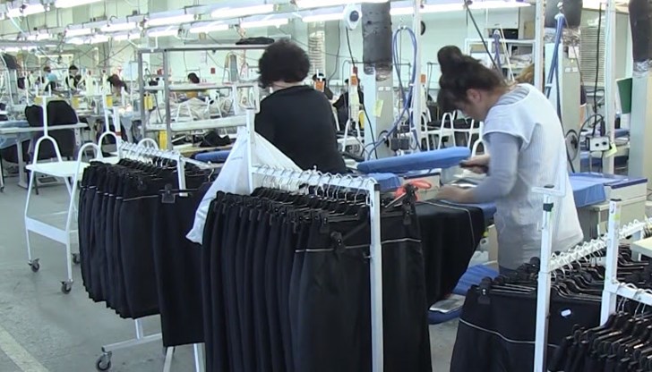 Заварчик, машинен оператор и лекарски асистент са сред най-търсените професии в Русенско