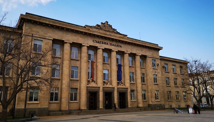 По обвинение на Районна прокуратура - Русе мъж от град Ветово бе осъден на три години и шест месеца лишаване от свобода за извършена телефонна измама По обвинение на Районна прокуратура - Русе мъж от град Ветово бе осъден на три години и шест месеца лишаване от свобода за извършена телефонна измама