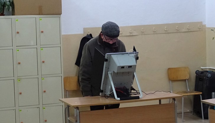 Изборът си можем да направим в близо 13 000 секции у нас