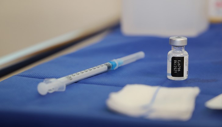 Повече от четири милиона израелци са си направили подсилваща ваксина
