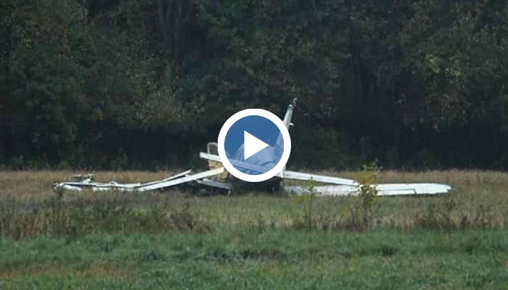 Самолетът се е разбил при заход за кацане
