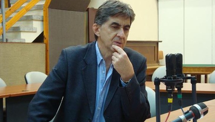 Плащат се пари, включително на голяма част от журналистите, за да няма истина, заяви съоснователят на АКФ Плащат се пари, включително на голяма част от журналистите, за да няма истина, заяви съоснователят на АКФ