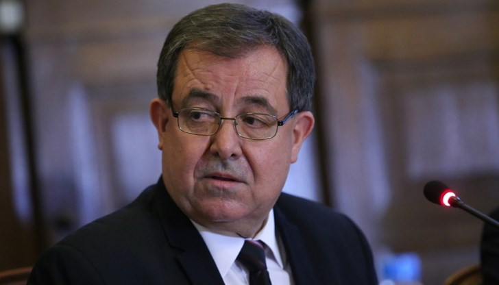 По повод приключилия одит в Агенцията по храните земеделският министър изтъкна, че „има доста интересни неща“