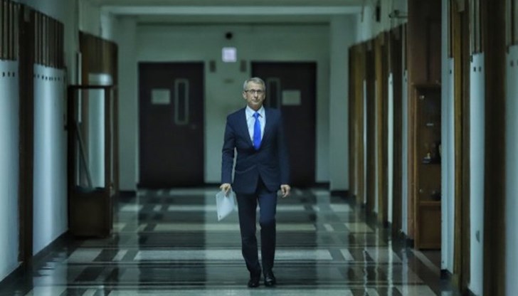 Проблемът не е в средствата, а в липсата на точно такива щадящи тестове на пазара, коментира Николай Денков