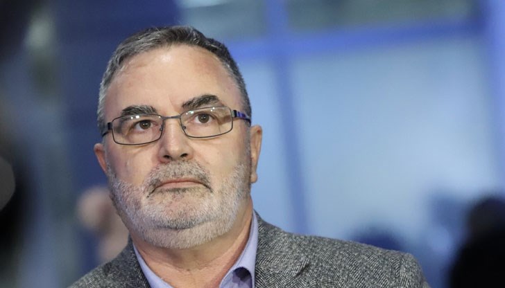 Благодарение на ваксинацията изкарах сравнително лек Ковид, а сега се възстановявам в дома, заяви главният здравен инспектор Благодарение на ваксинацията изкарах сравнително лек Ковид, а сега се възстановявам в дома, заяви главният здравен инспектор