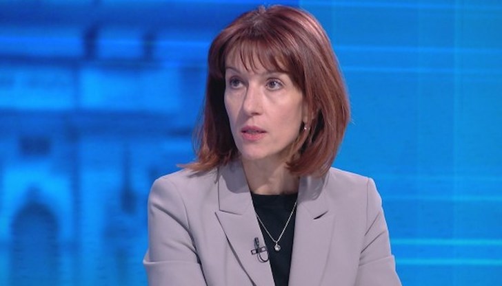 Според нея е трябвало доставчикът да уведоми ЦИК за това