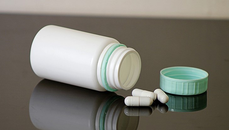 Има спешна нужда от животоспасяващи възможности за лечение", заяви главният изпълнителен директор на Pfizer Алберт Бурла